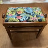 ご家庭のピアノ椅子張替え